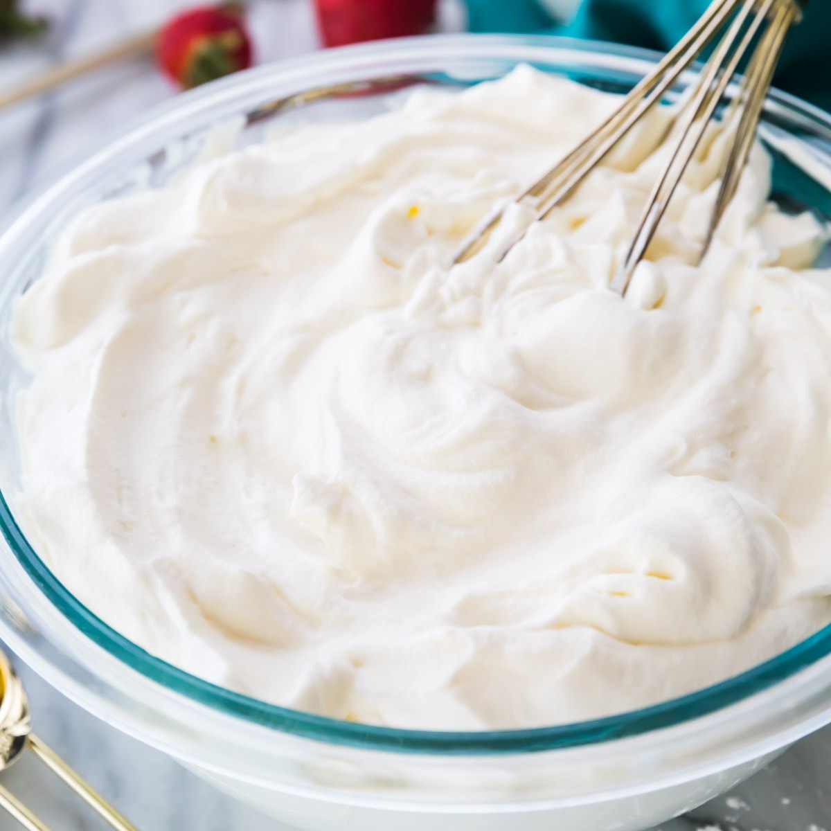 Make-The-Perfect-Whipped-Cream-At-Home
